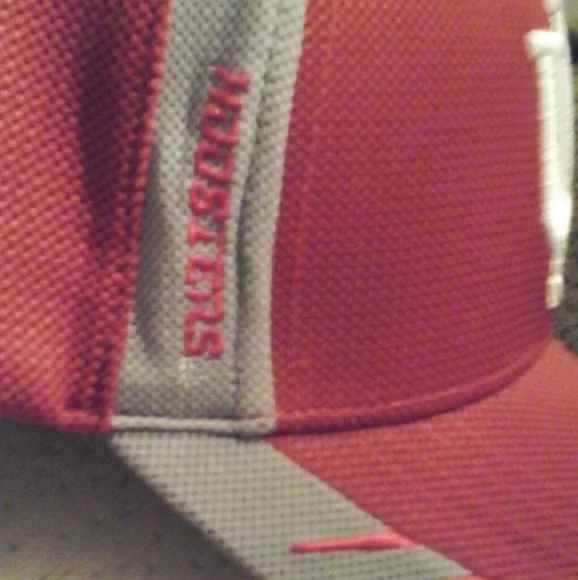 Indiana University Hoosiers hat - Picture 2 of 5